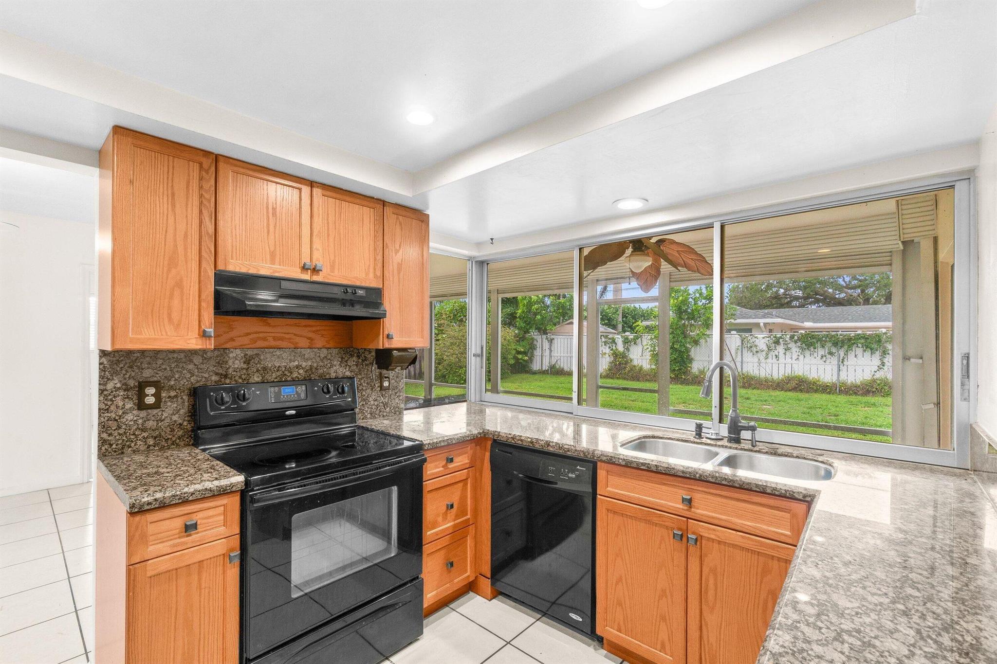 BOCA RATON SQUARE UNIT 12 - Residential