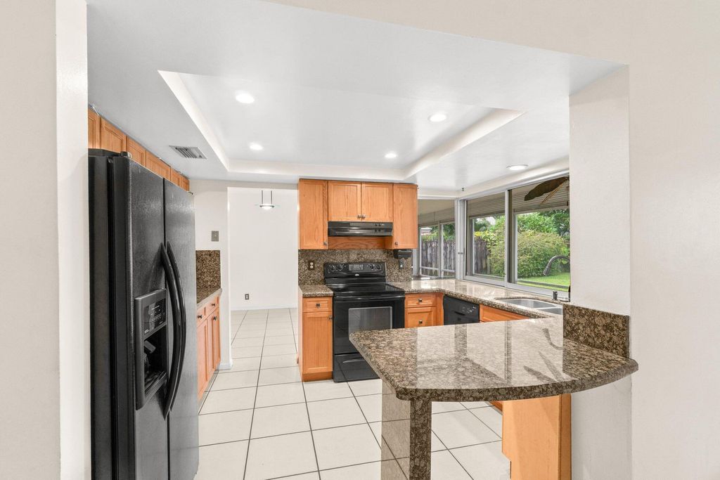 Photo of 921 SW 11th Terrace, Boca Raton, FL 33486 (MLS # R11151380)