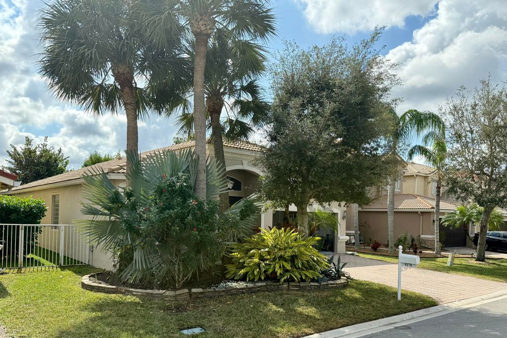 Photo of 8178 Via Bolzano, Lake Worth, FL 33467 (MLS # R11059837)