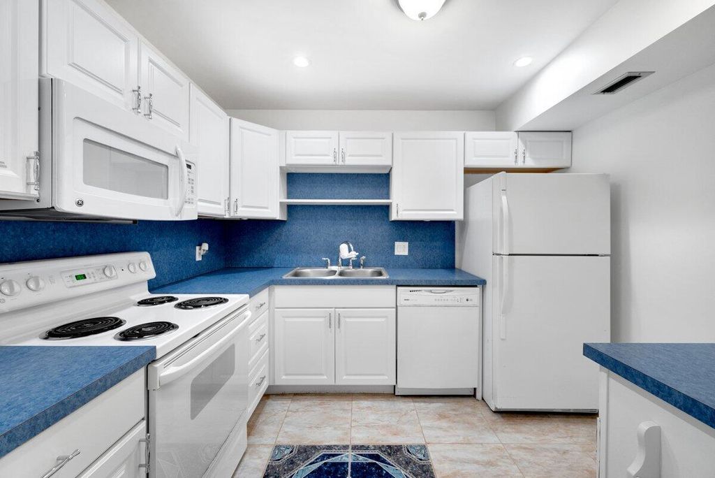 Photo of 300 N Highway A1a #101a, Jupiter, FL 33477 (MLS # R10990508)