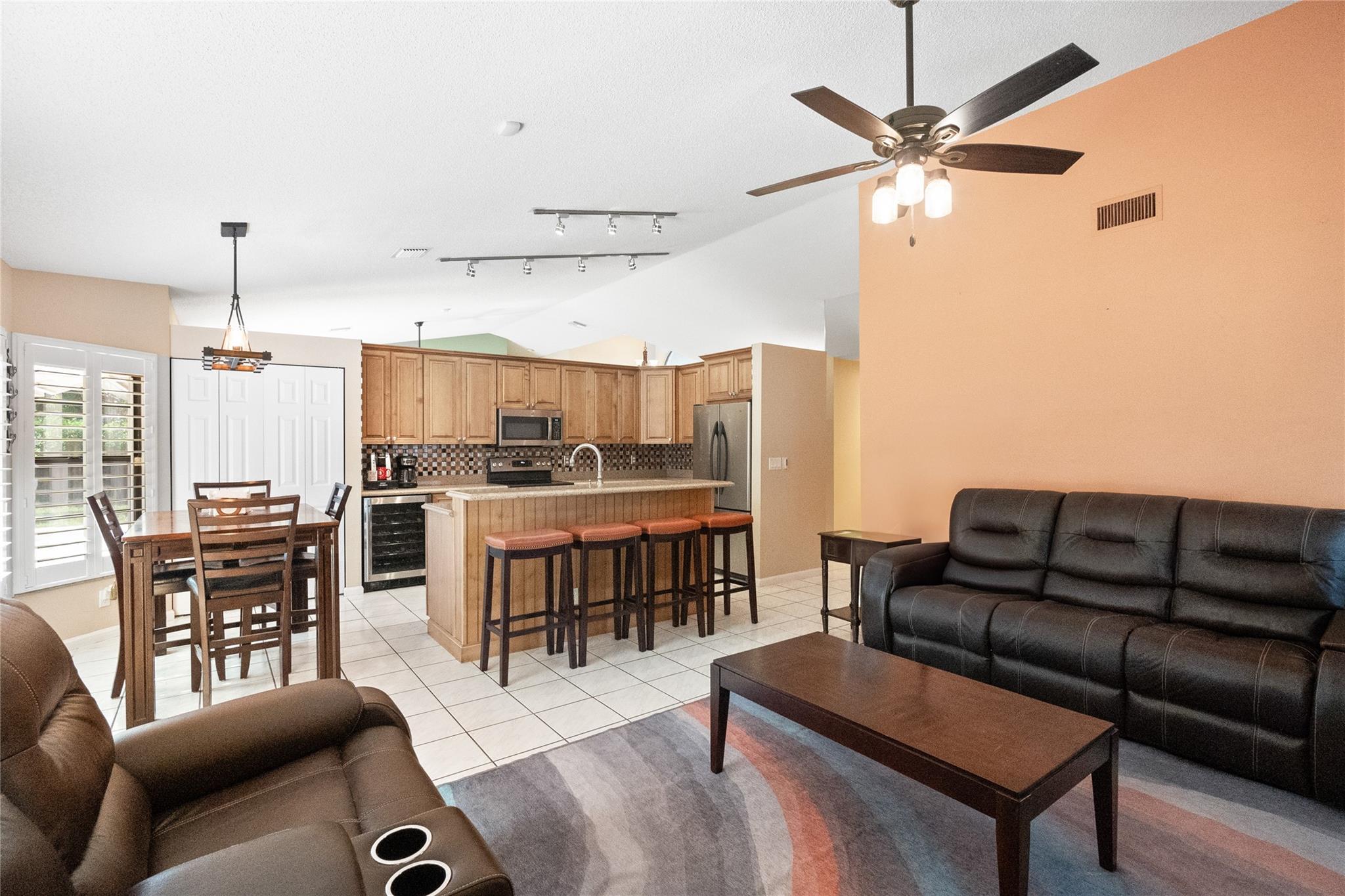Jacaranda Prcl 101 132-17 - Residential