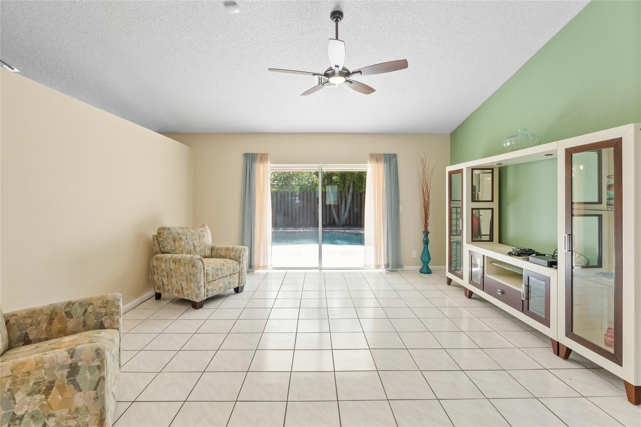 1845 NW 108th Ave