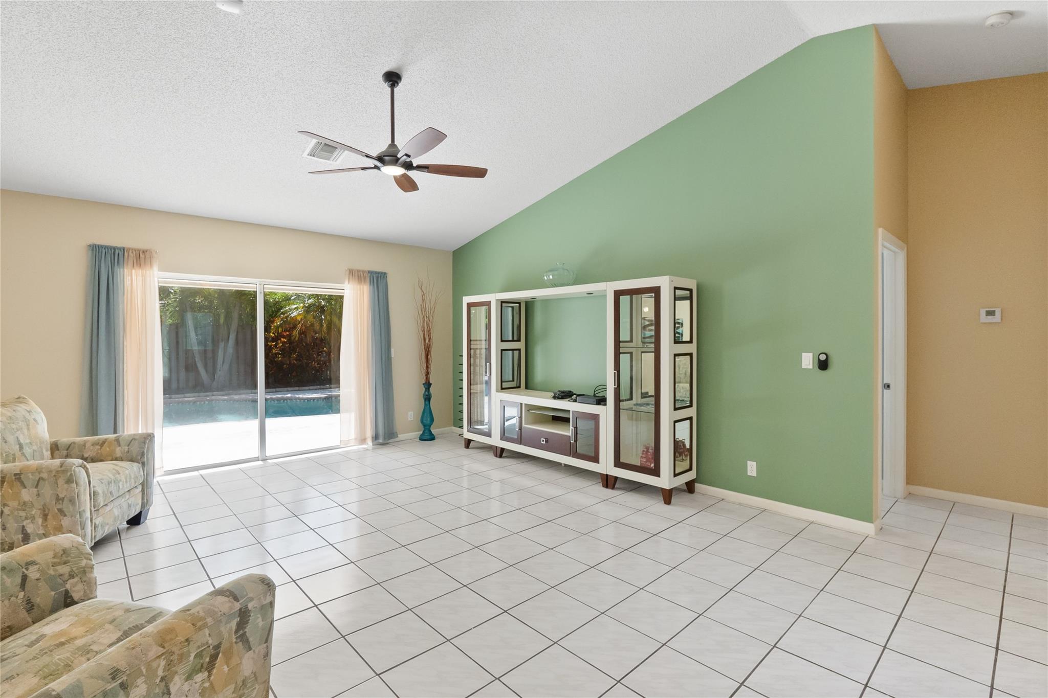 Jacaranda Prcl 101 132-17 - Residential