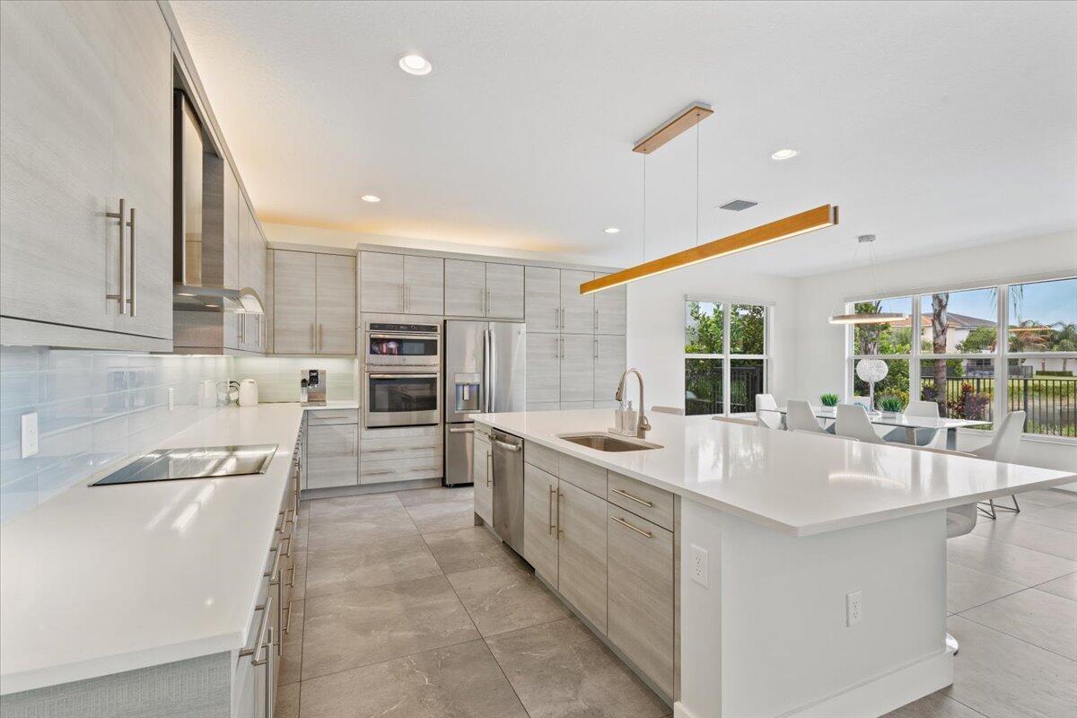 DAKOTA - Residential Lease