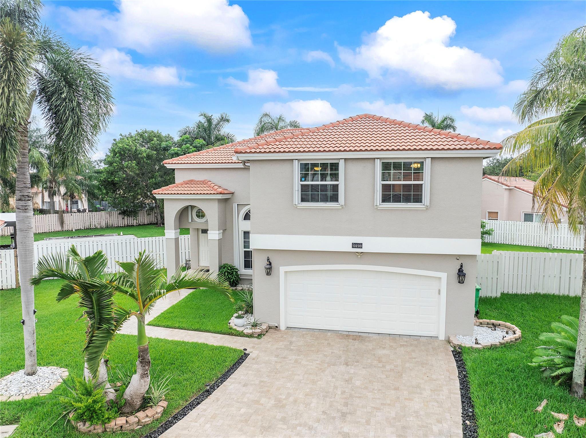 View Sunrise, FL 33323 house