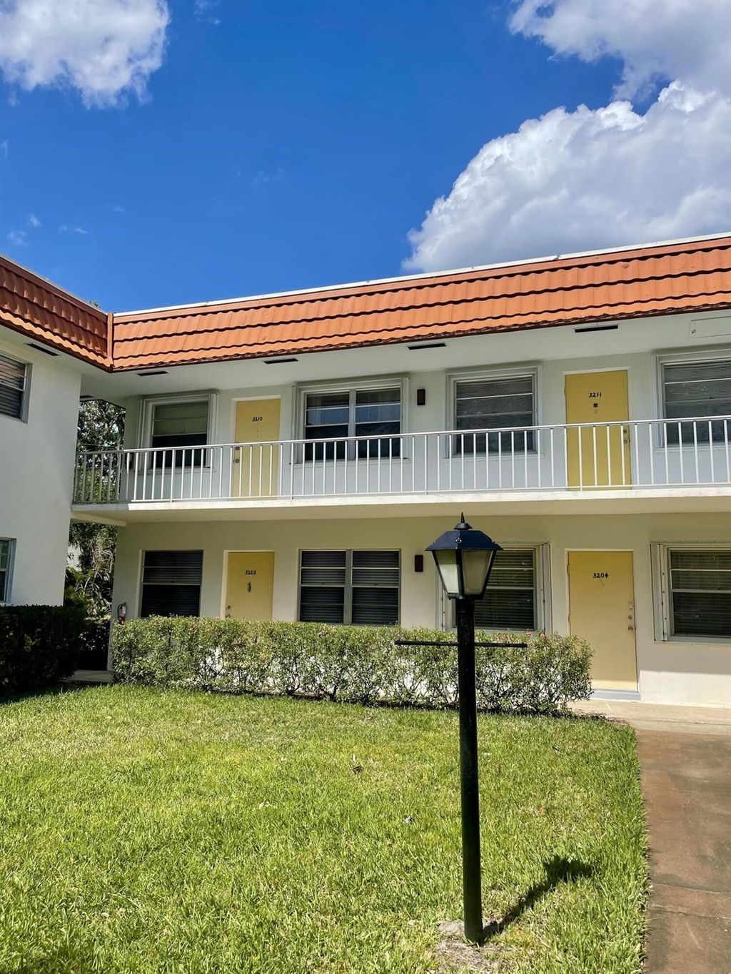 Photo of 1225 NW 21st Street #3210, Stuart, FL 34994 (MLS # R11079307)