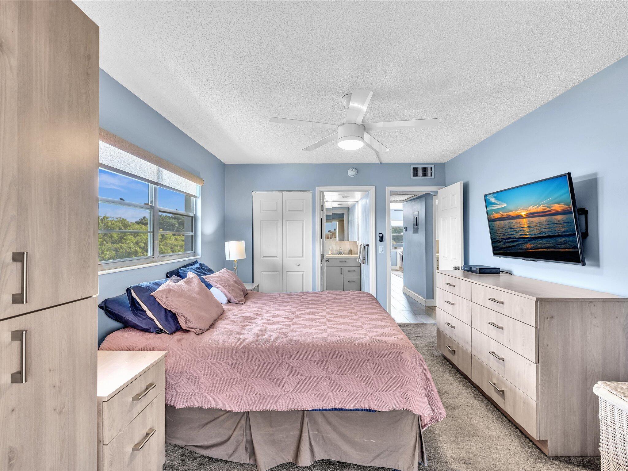 Century Village East - Residential