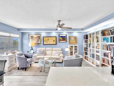 Tiny photo for 4038 Swansea B, Deerfield Beach, FL 33442 (MLS # B26029583)