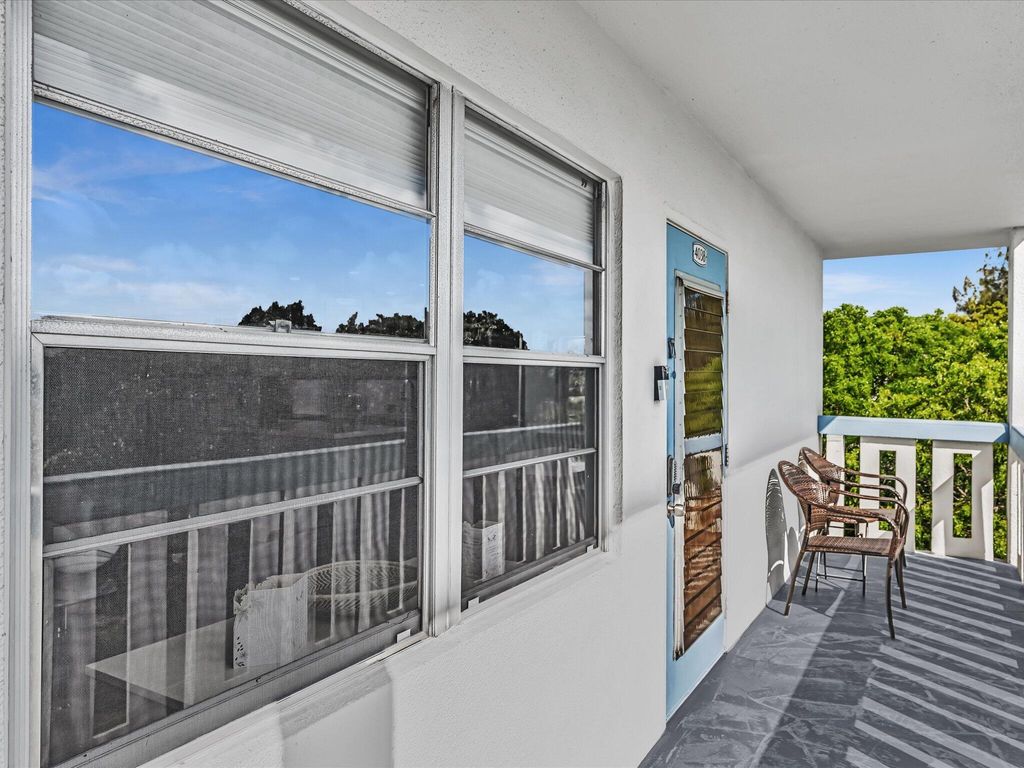 Photo of 4038 Swansea B, Deerfield Beach, FL 33442 (MLS # B26029583)