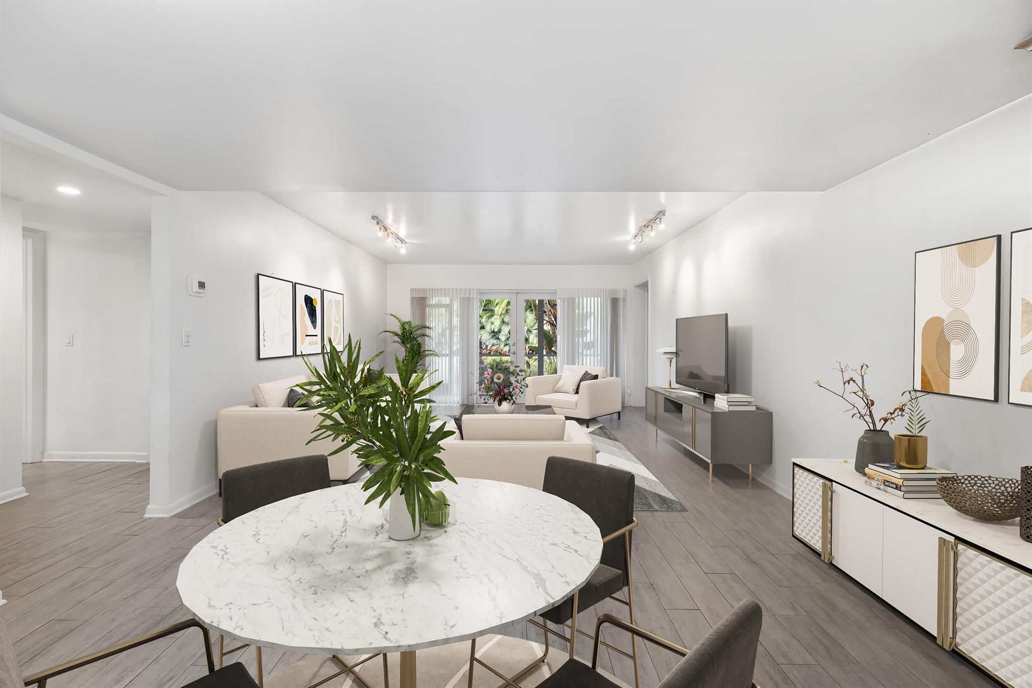 LANDS OF THE PRESIDENT CONDO 5 - Residential