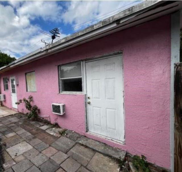 312 - 316 NE - 316 4th St#1-3