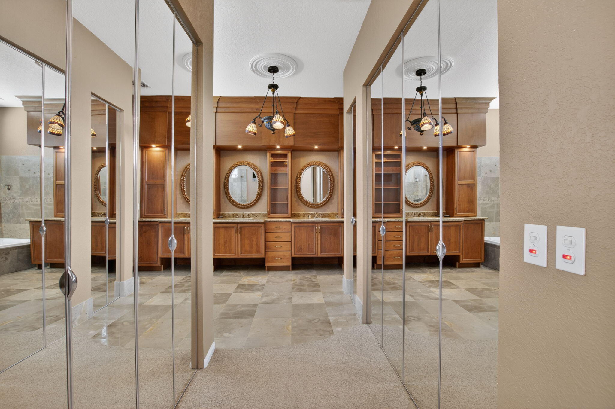 ENCANTADA - Residential