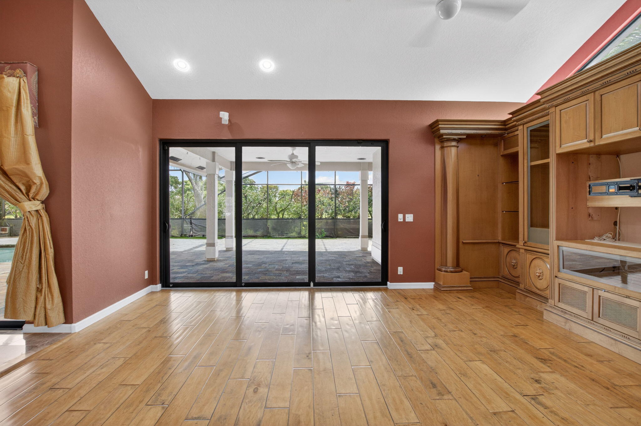 ENCANTADA - Residential