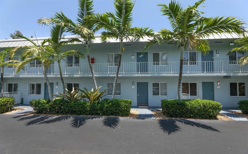 Photo of 1311 NE 18th Street #203, Fort Lauderdale, FL 33305 (MLS # F10499945)