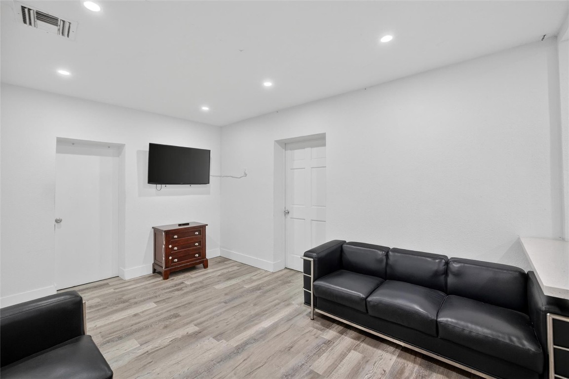 PROSPECT GARDENS - Residential