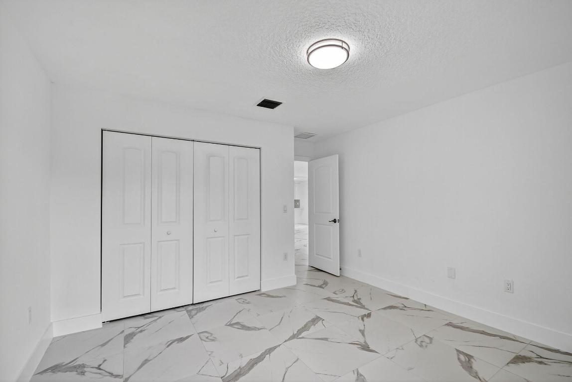 ROSELAND PARK HAMPTON ADD - Residential