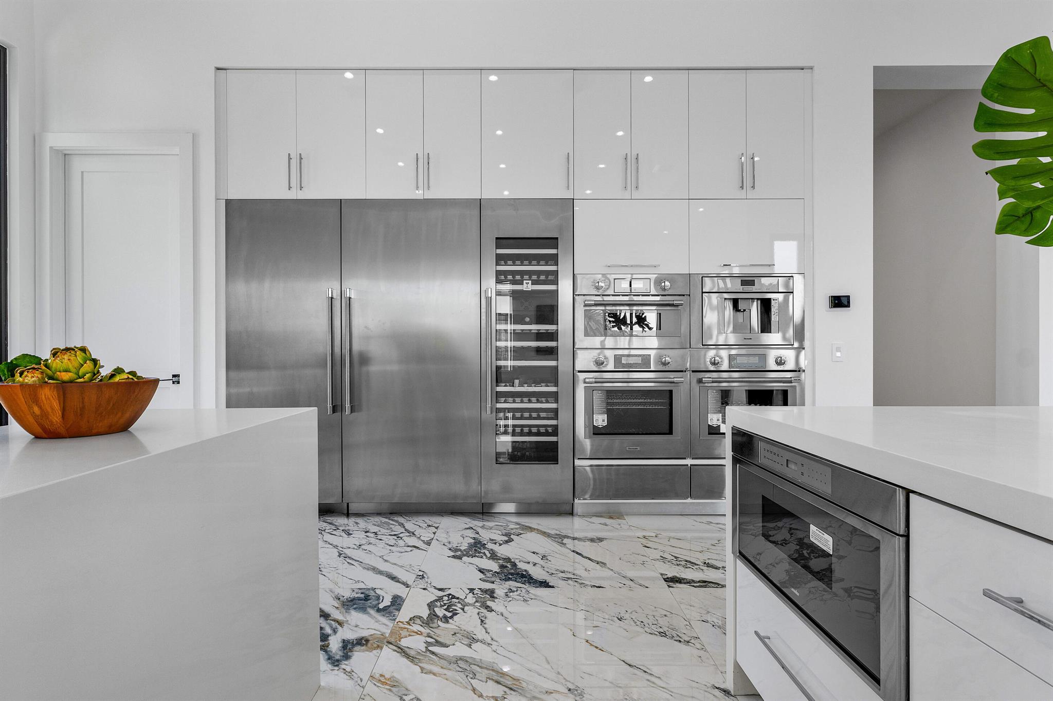 LONG LAKE ESTATES - Residential