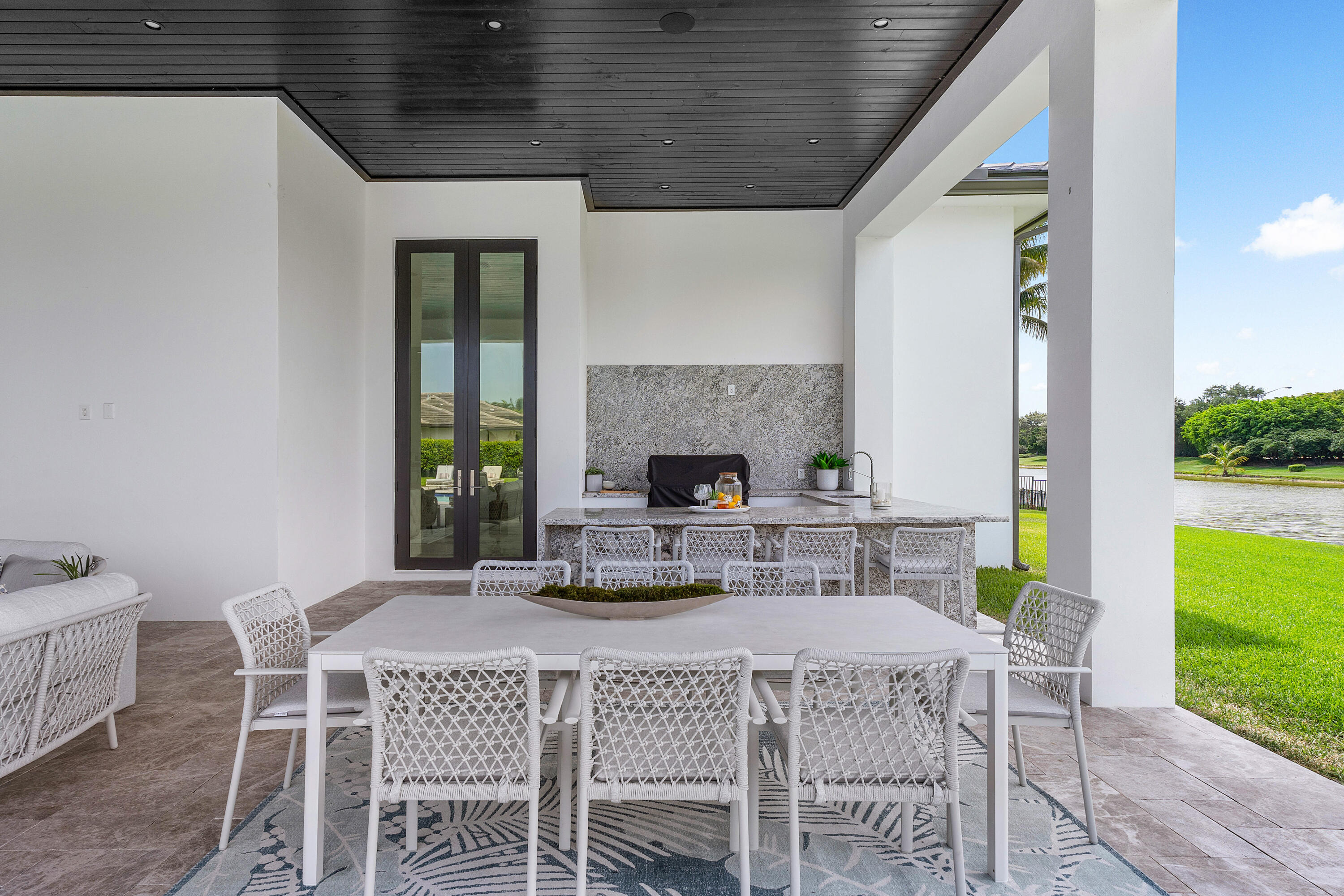 LONG LAKE ESTATES - Residential