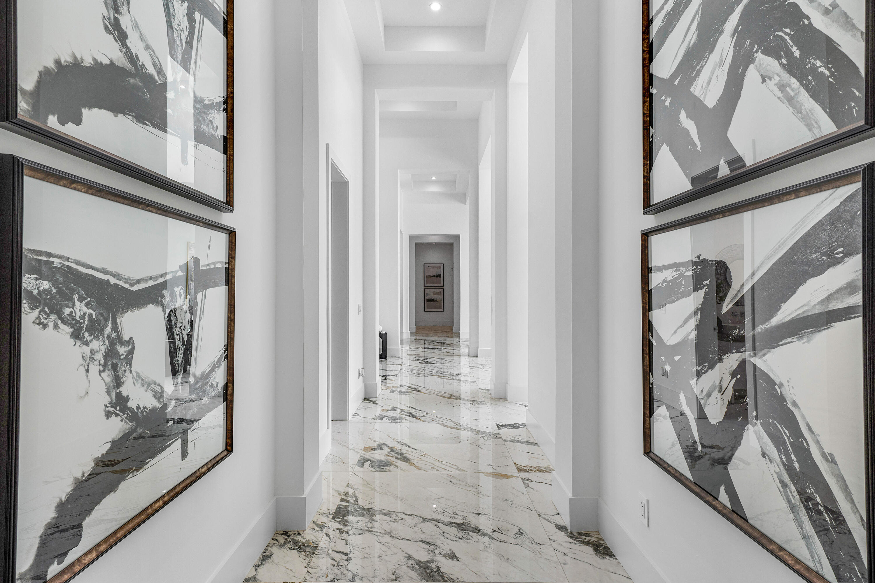 LONG LAKE ESTATES - Residential