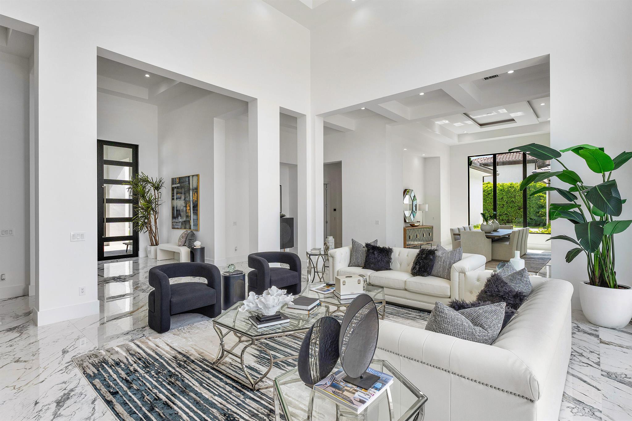 LONG LAKE ESTATES - Residential