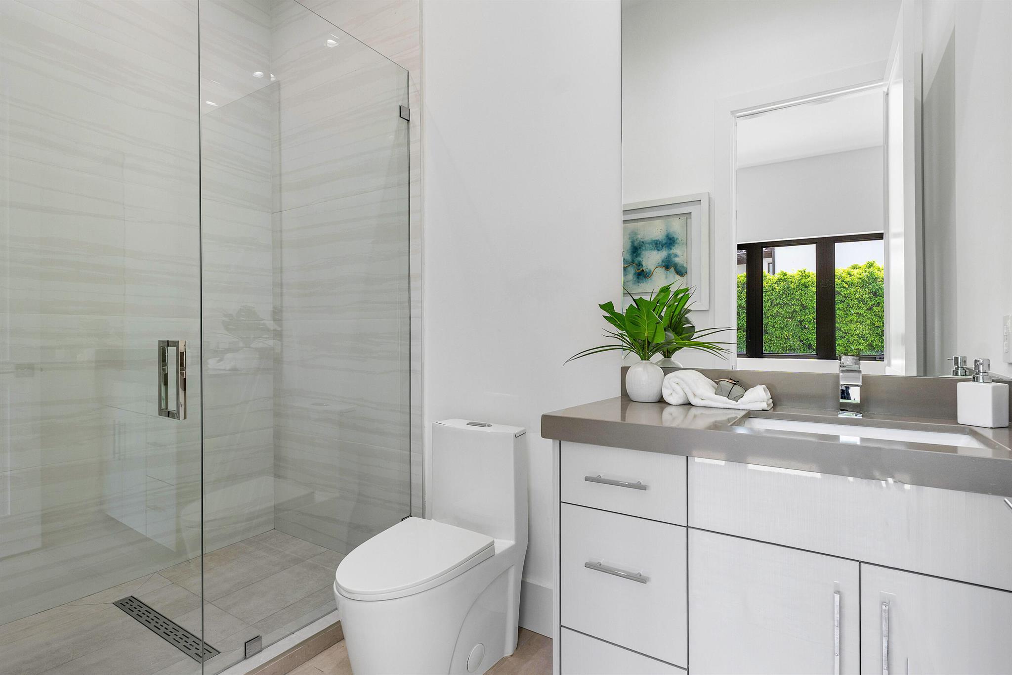 LONG LAKE ESTATES - Residential