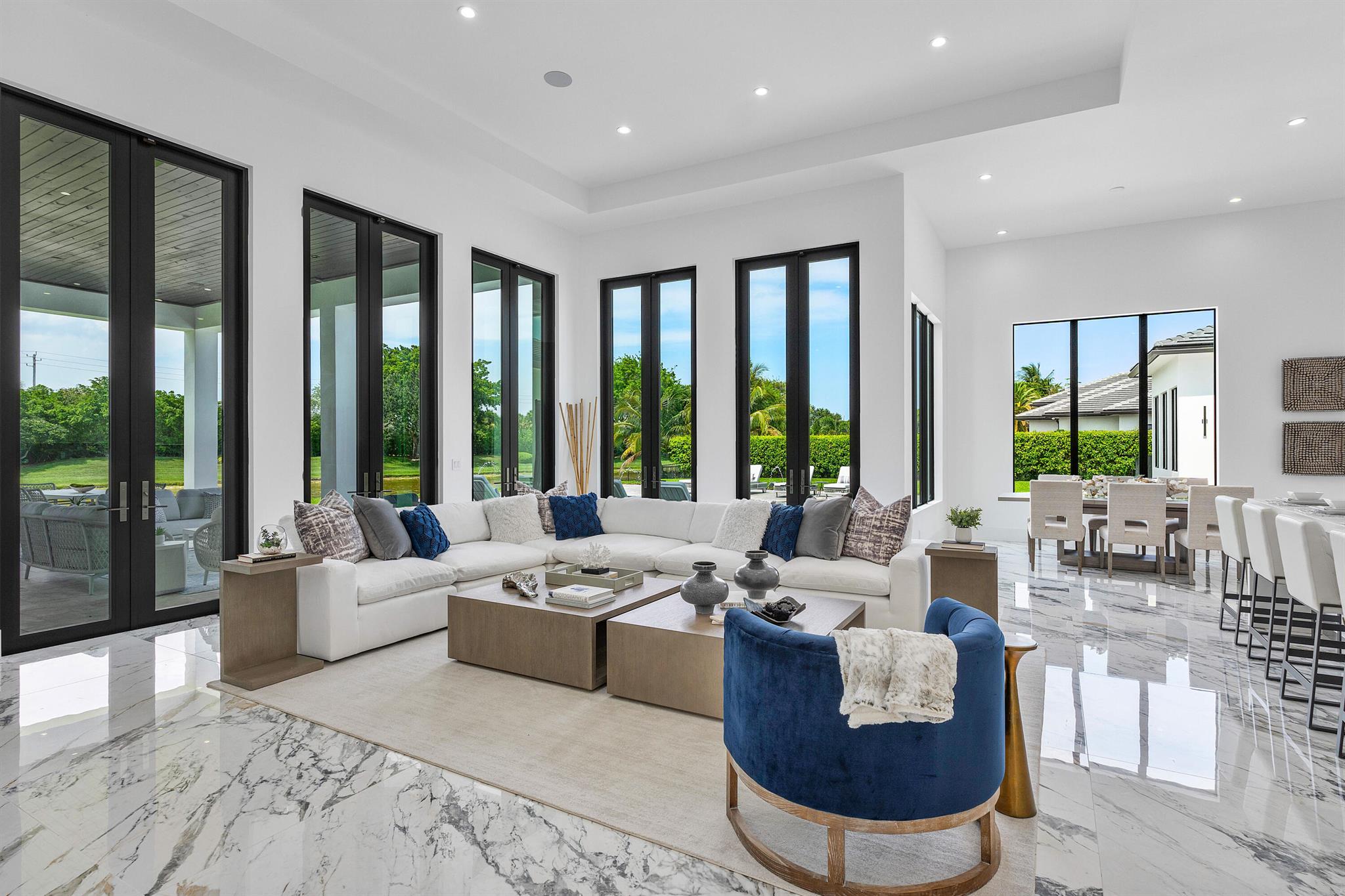 LONG LAKE ESTATES - Residential