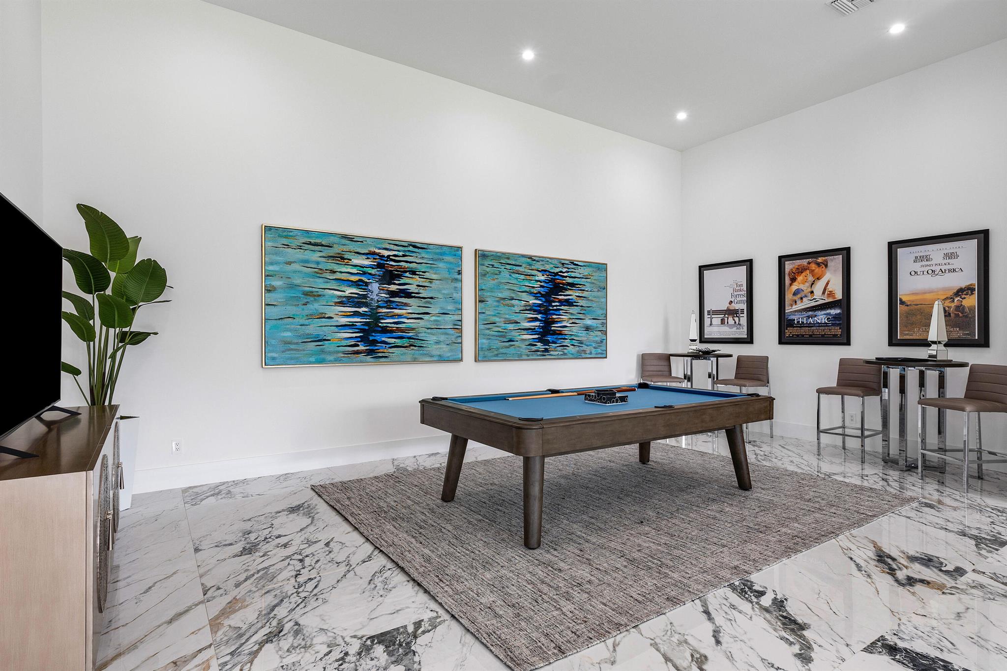 LONG LAKE ESTATES - Residential