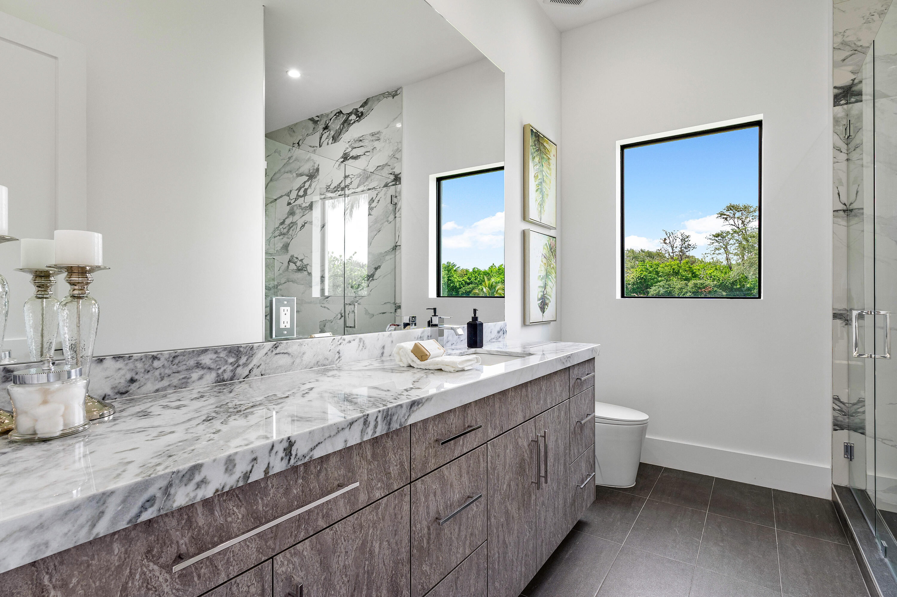 LONG LAKE ESTATES - Residential