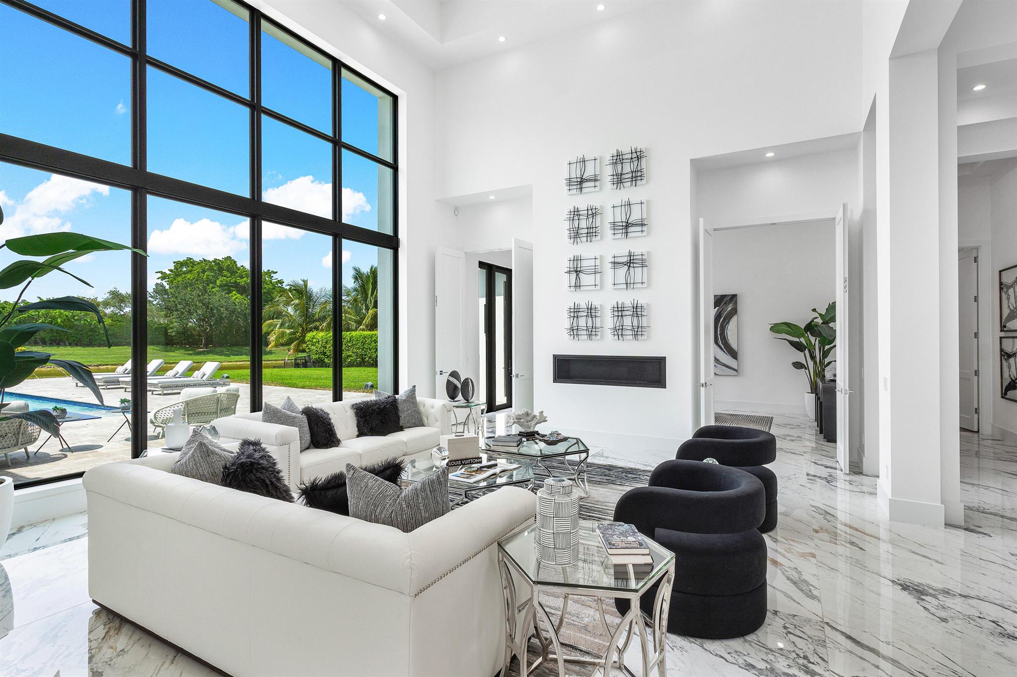 LONG LAKE ESTATES - Residential