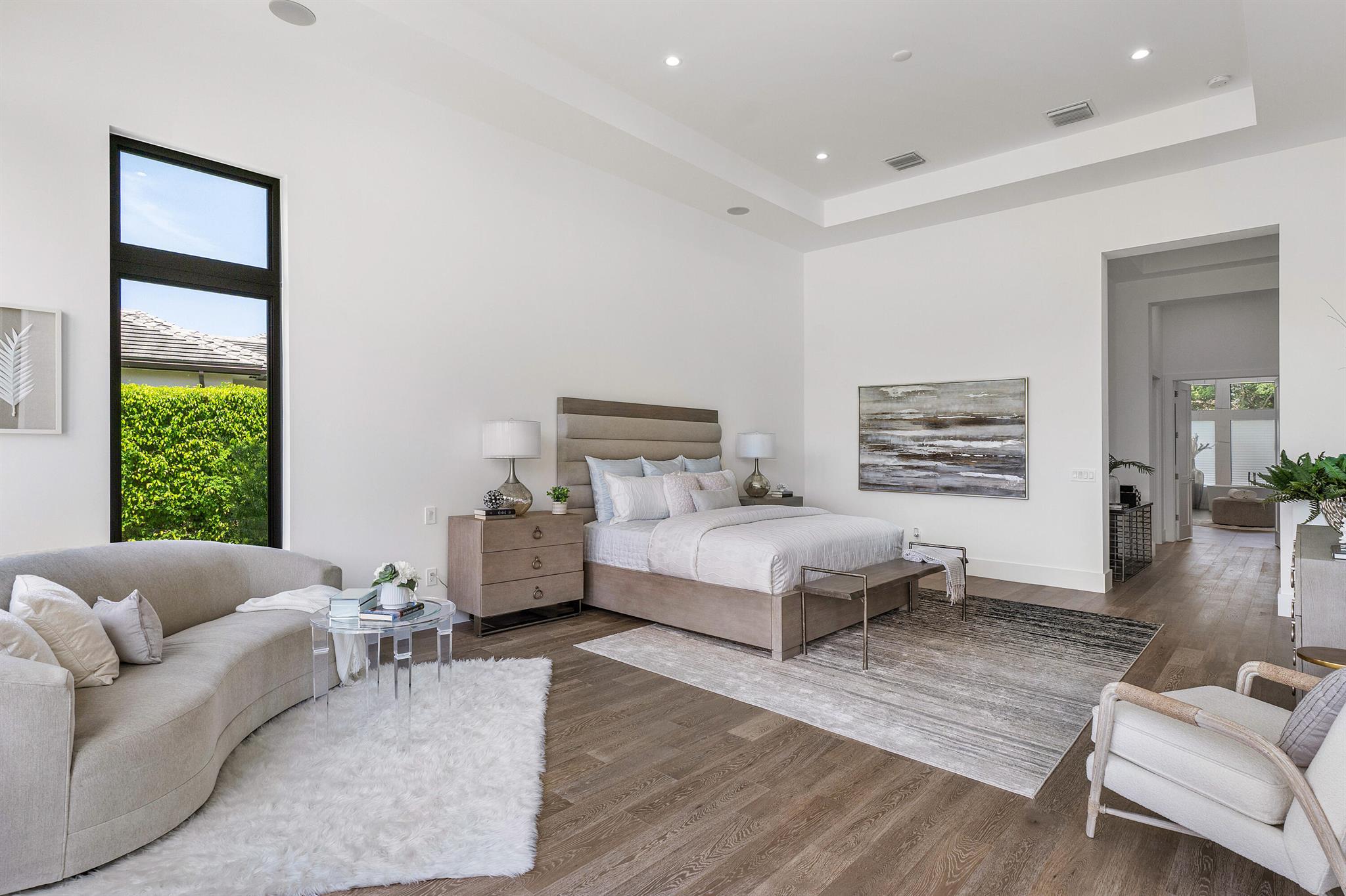 LONG LAKE ESTATES - Residential