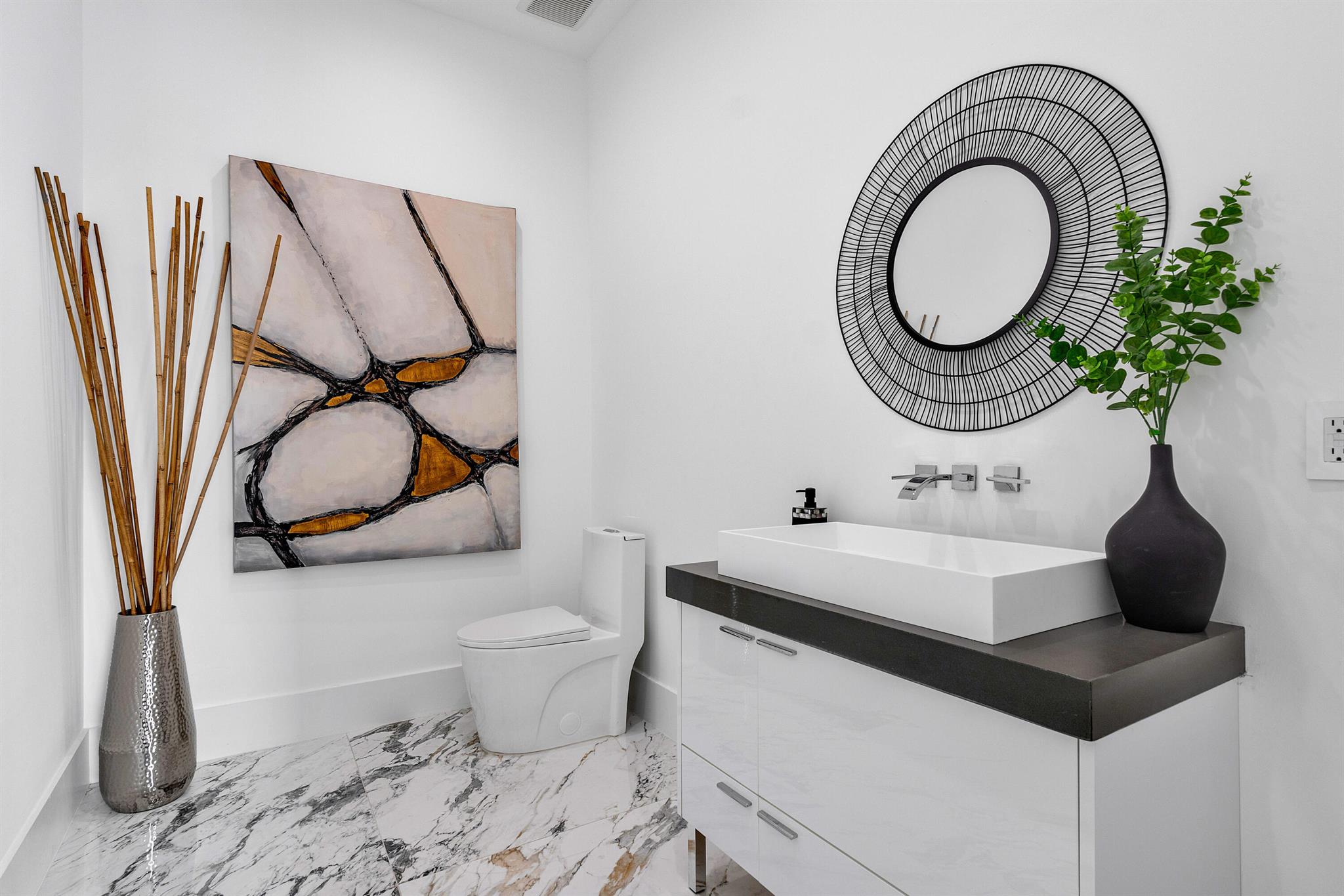 LONG LAKE ESTATES - Residential