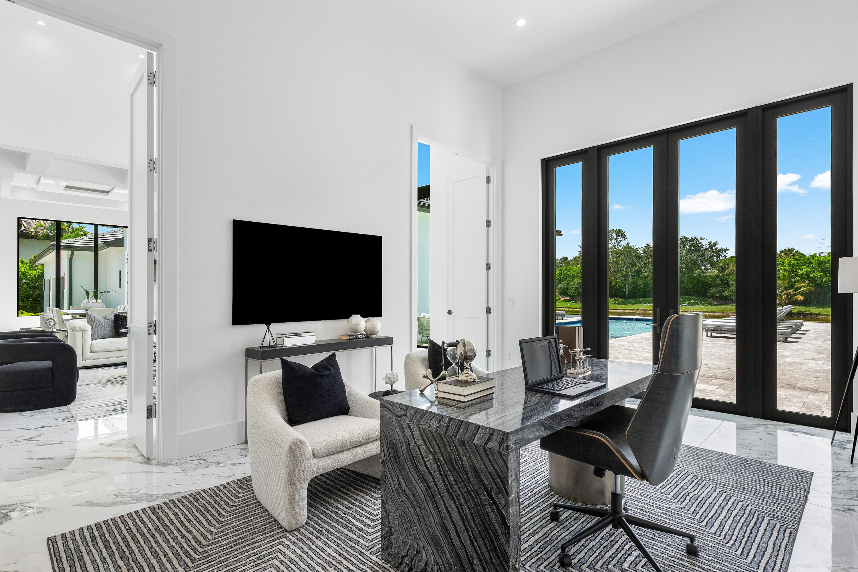 LONG LAKE ESTATES - Residential