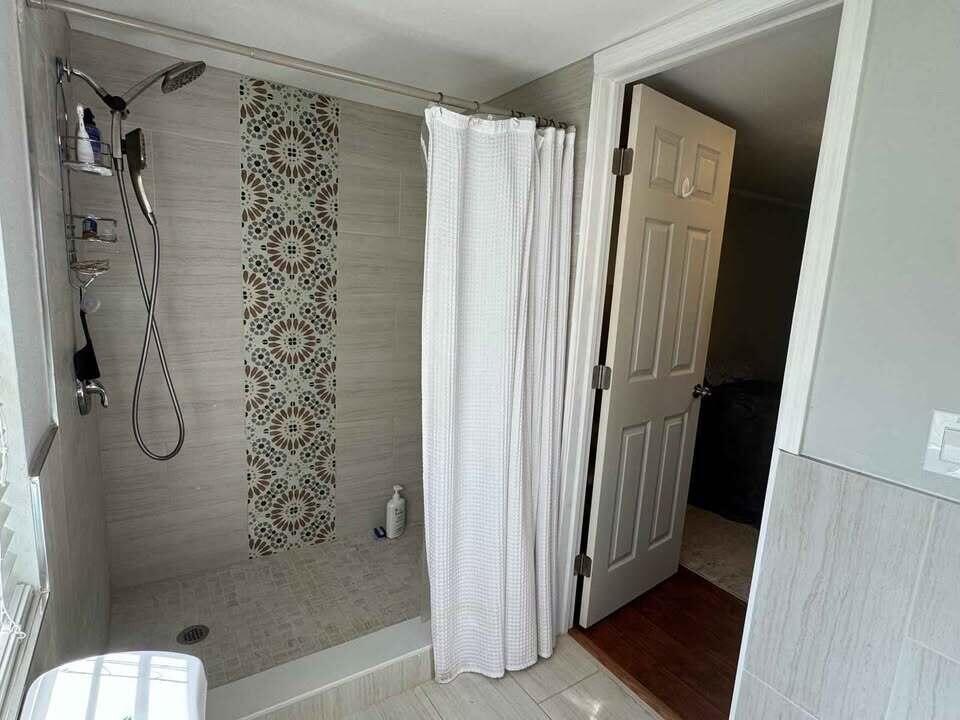 ULRICH'S SUBDIVISION - Residential Lease