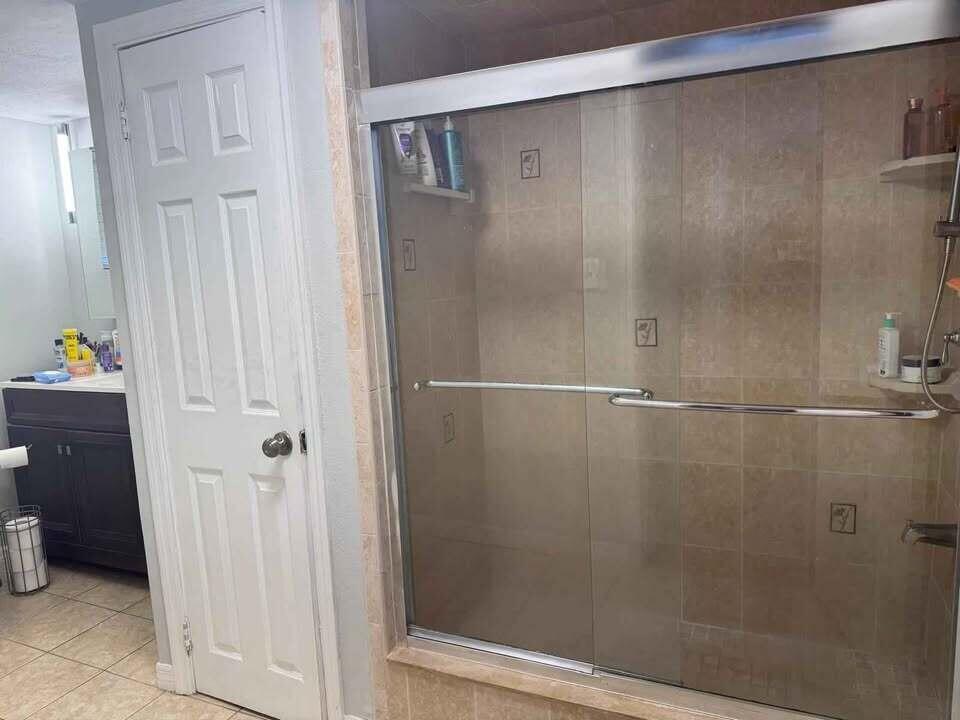 ULRICH'S SUBDIVISION - Residential Lease