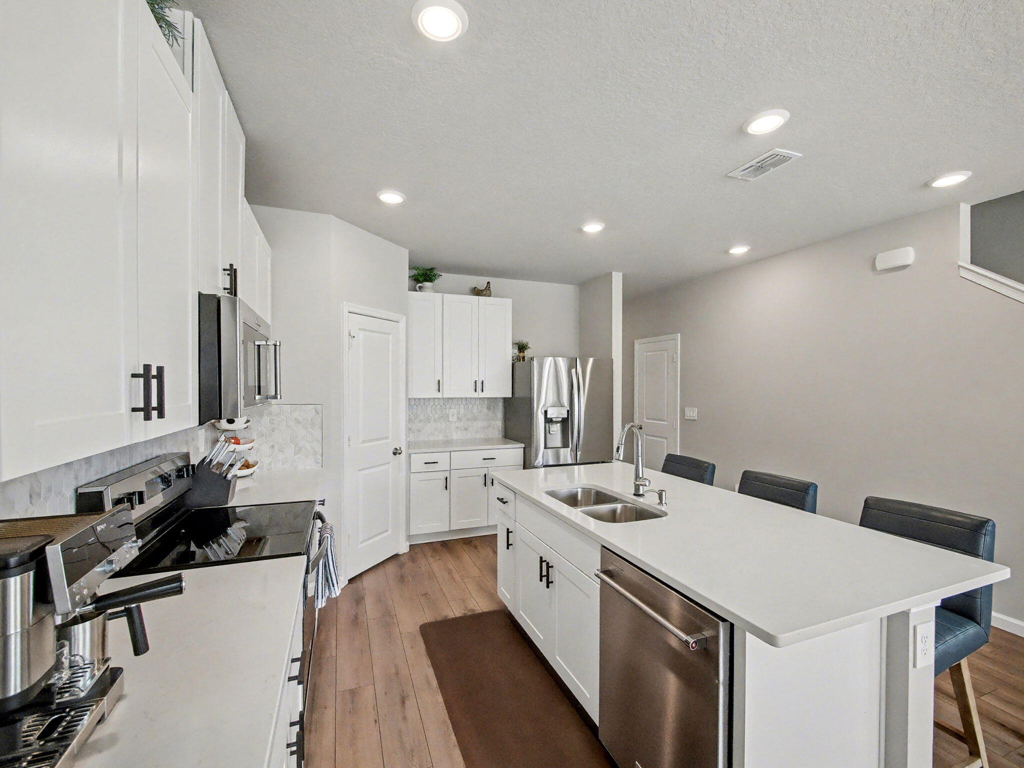 Edgewater Pointe - Residential