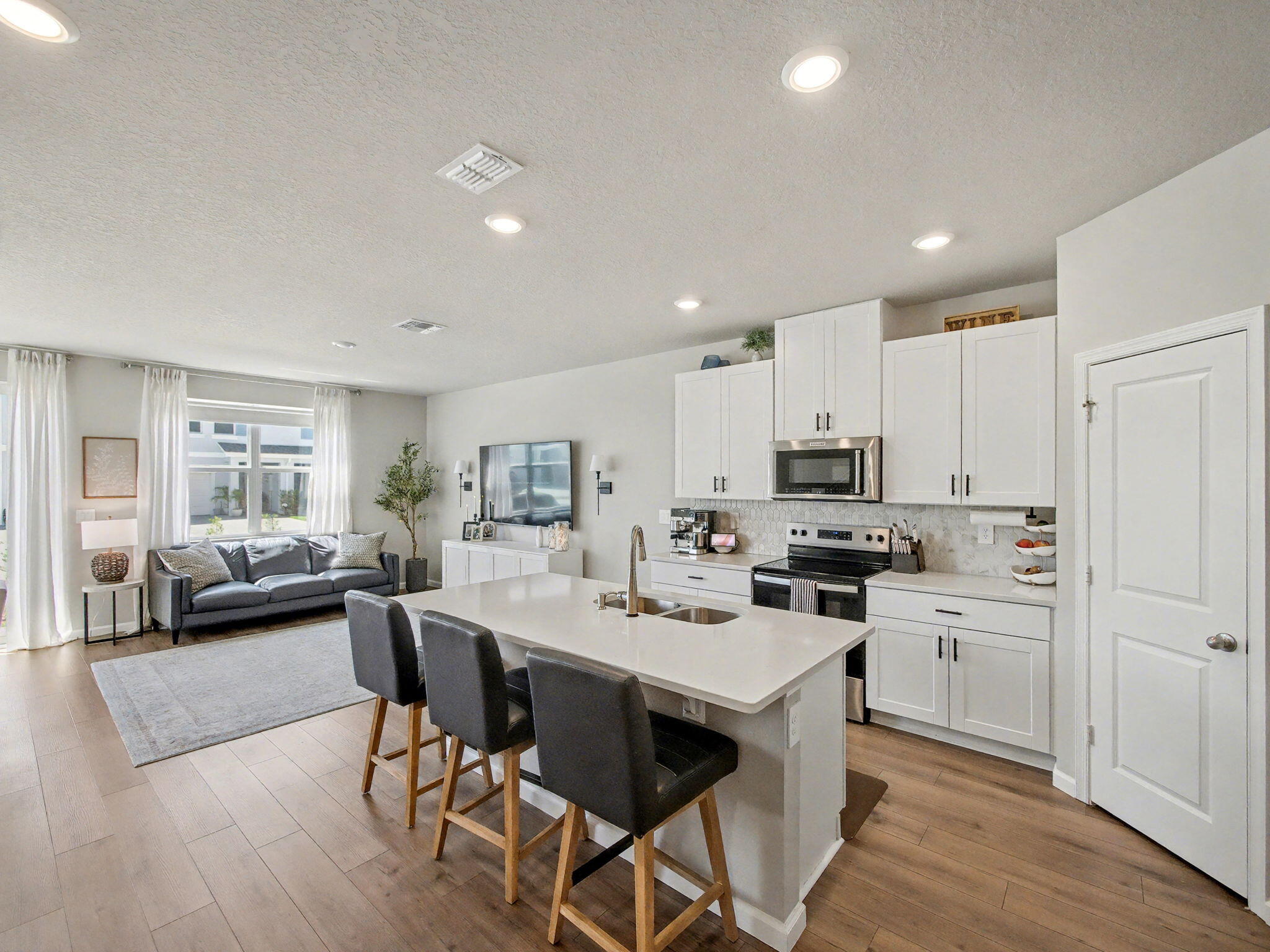 Edgewater Pointe - Residential