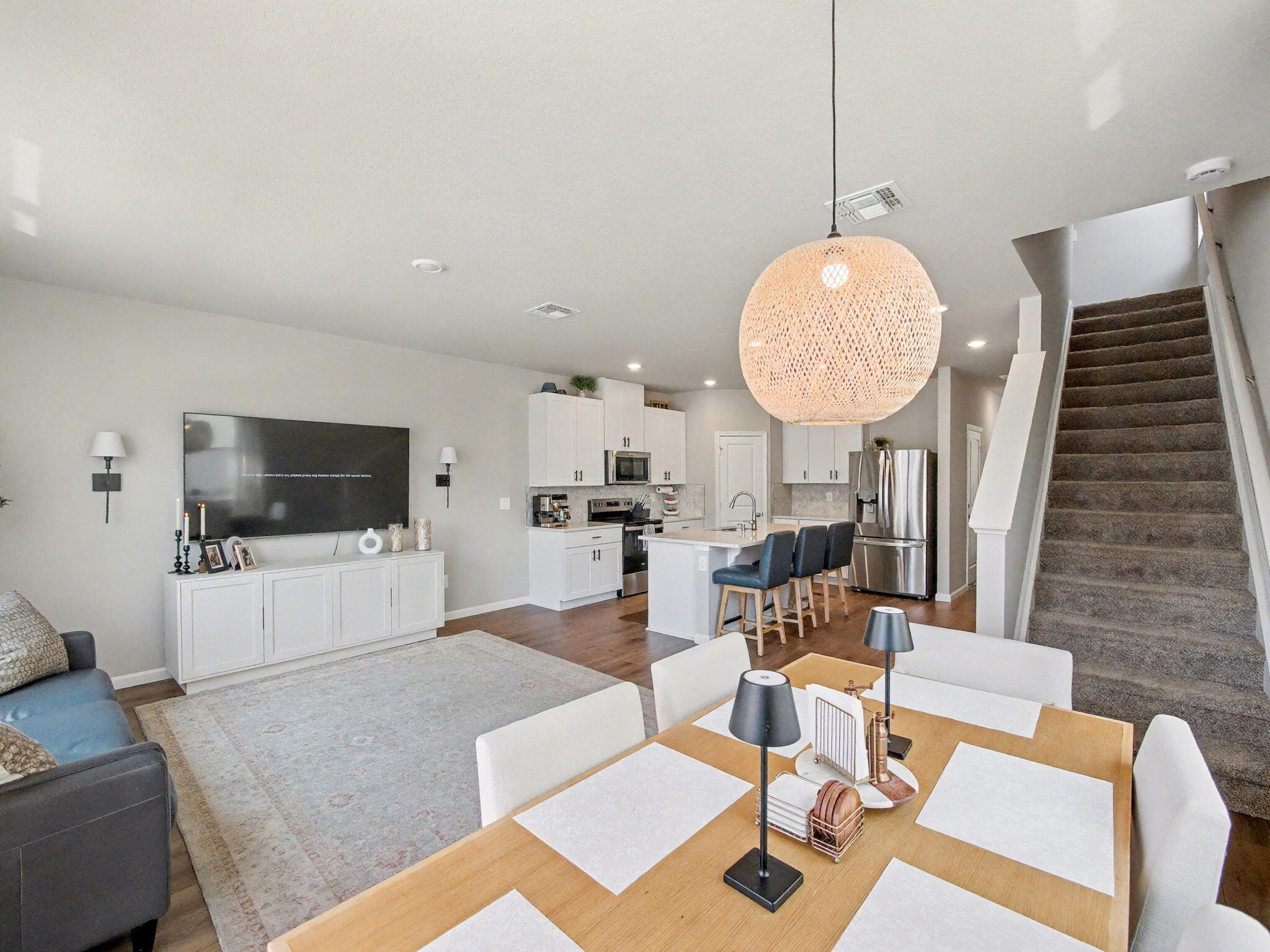 Edgewater Pointe - Residential