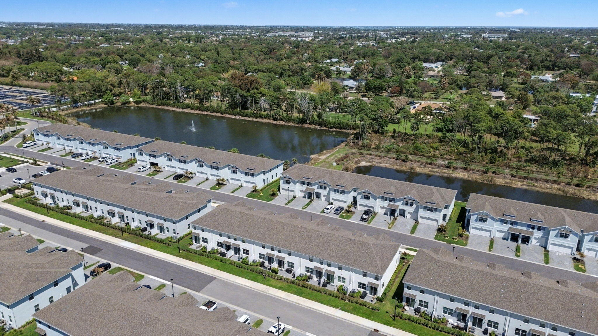 Edgewater Pointe - Residential