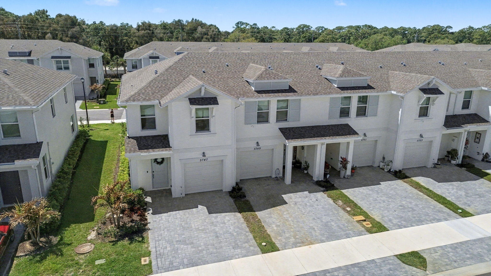 Edgewater Pointe - Residential