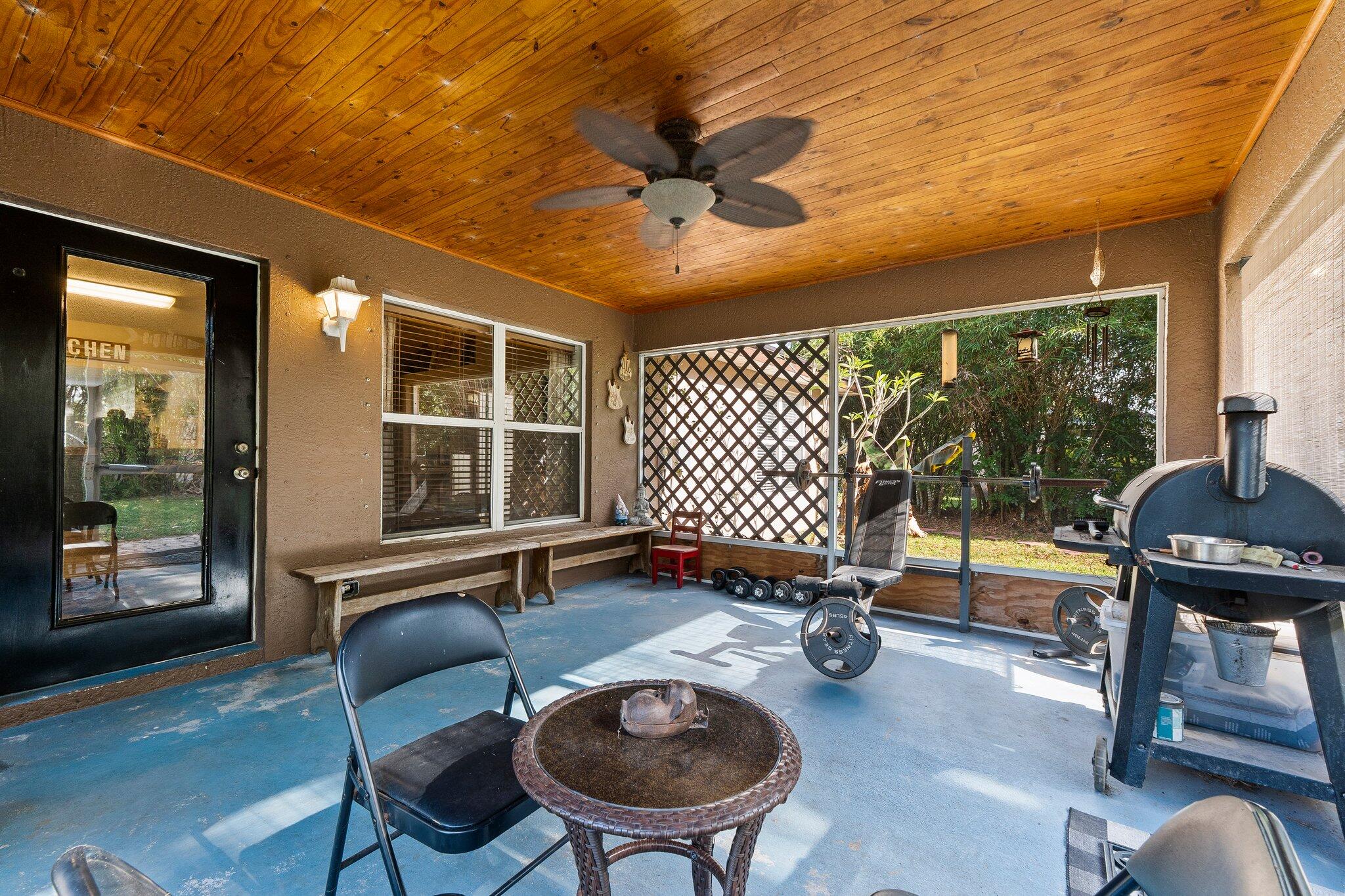 PORT ST LUCIE SECTION 48 1ST REPLAT - Residential