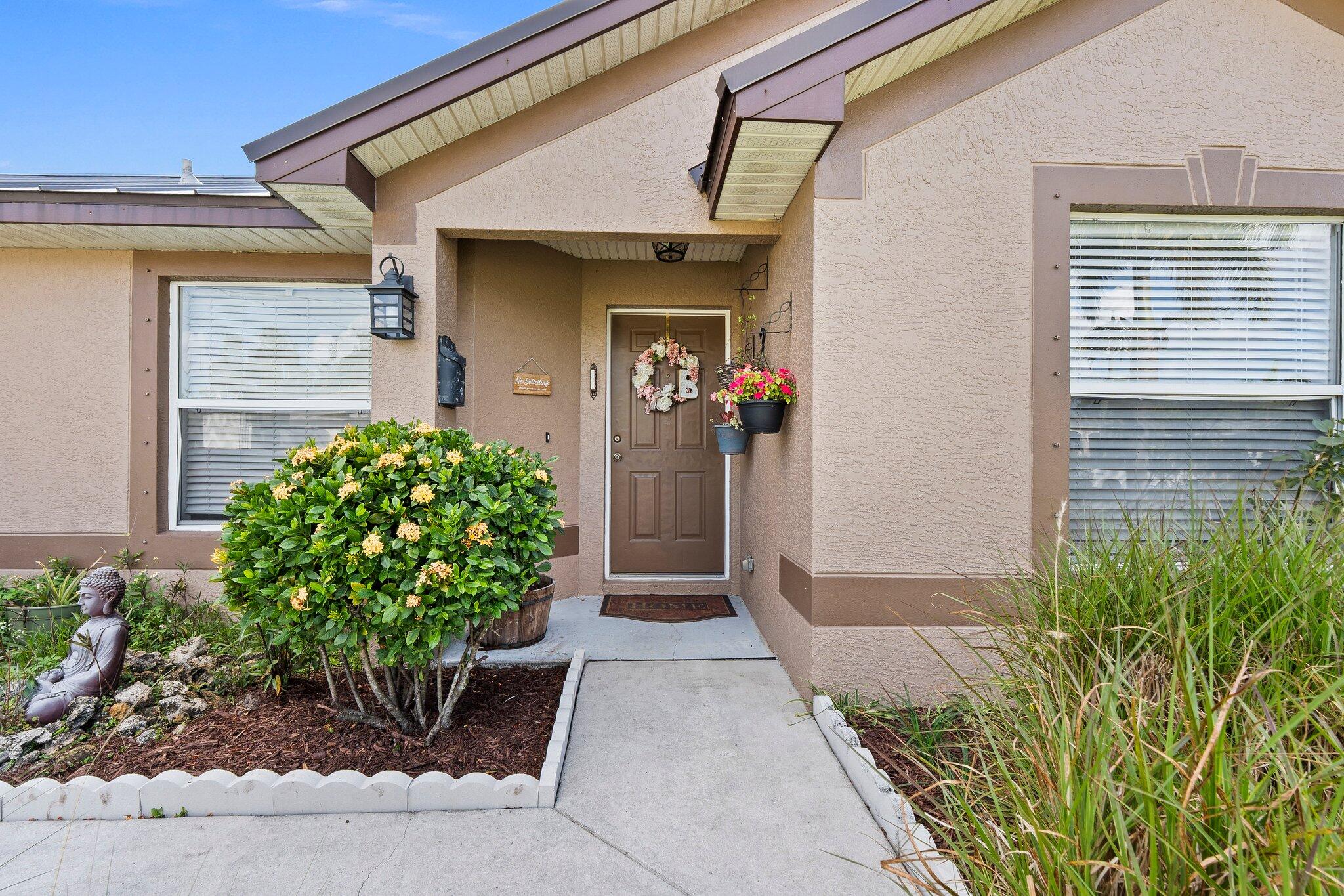 PORT ST LUCIE SECTION 48 1ST REPLAT - Residential