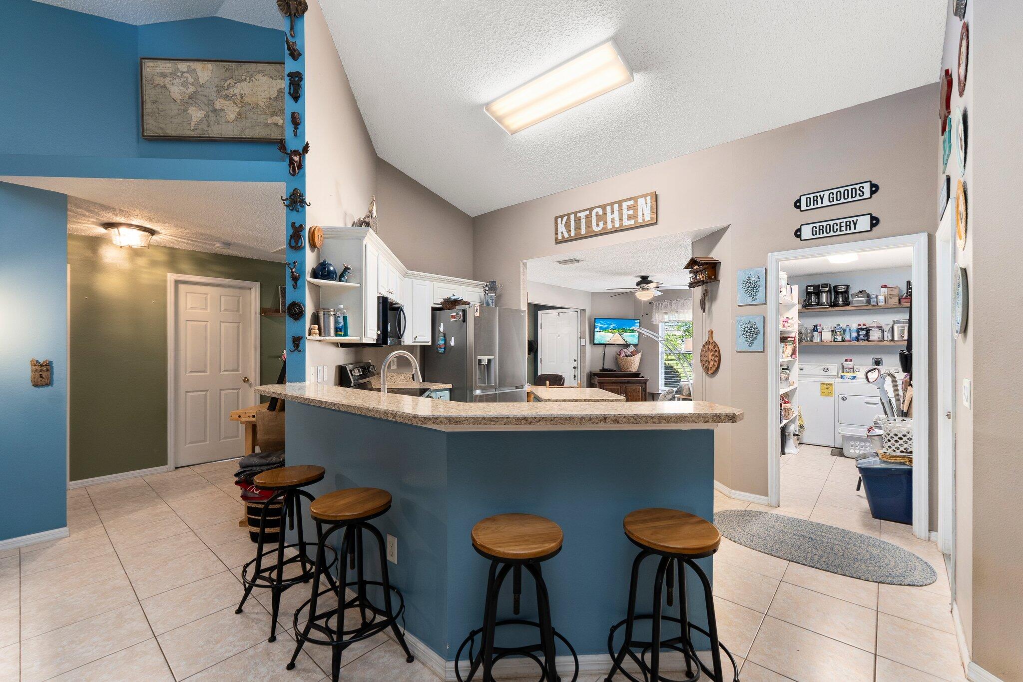 PORT ST LUCIE SECTION 48 1ST REPLAT - Residential