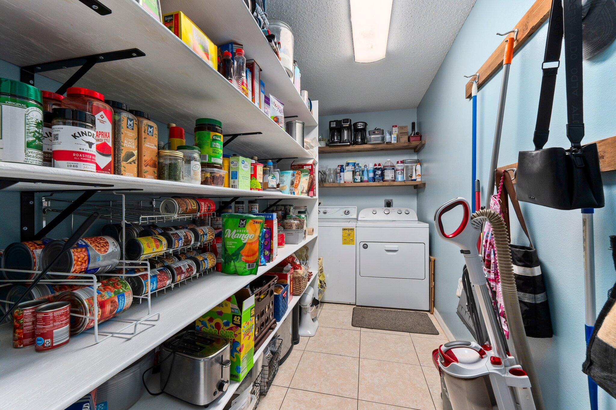 PORT ST LUCIE SECTION 48 1ST REPLAT - Residential