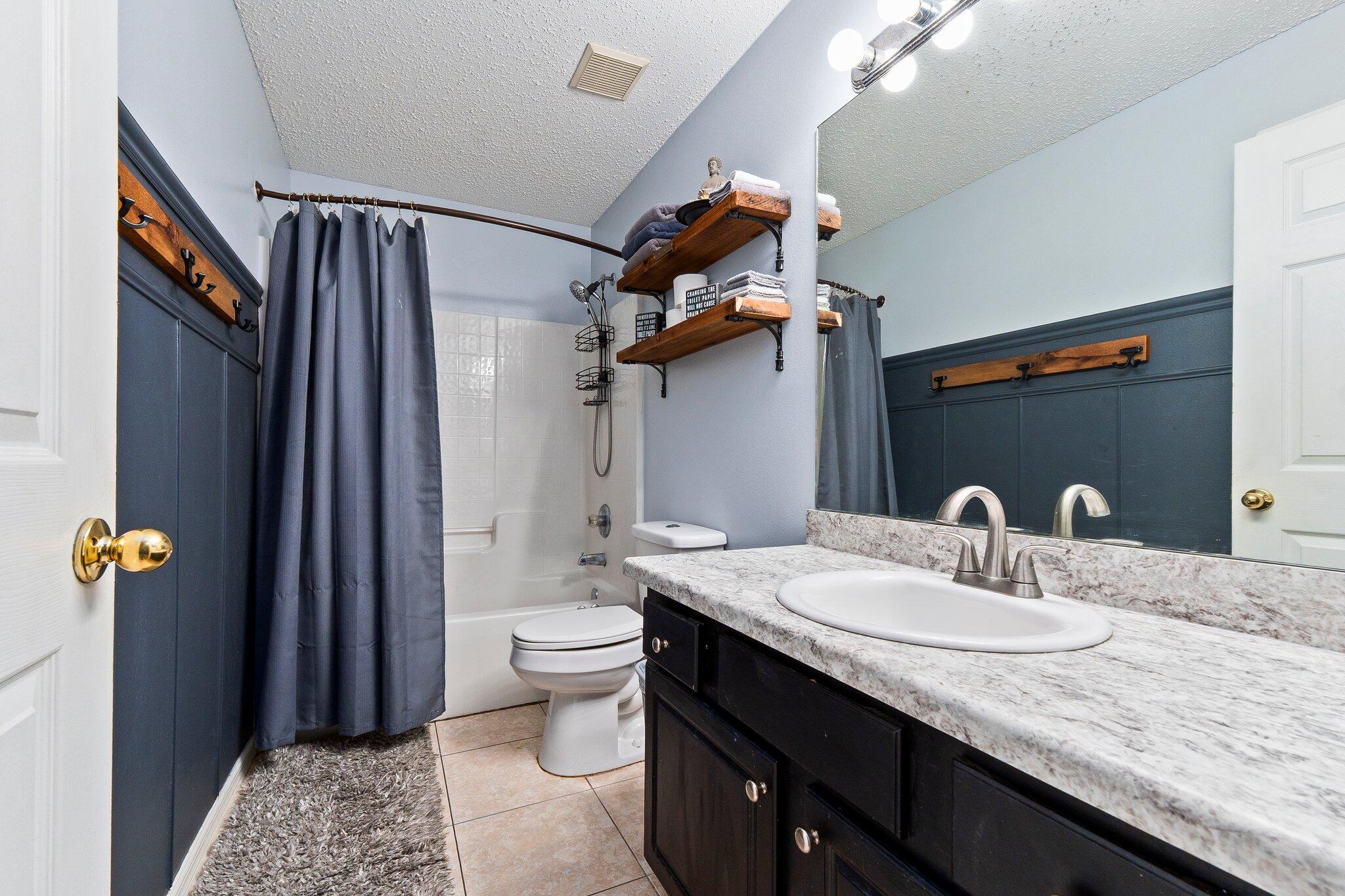 PORT ST LUCIE SECTION 48 1ST REPLAT - Residential