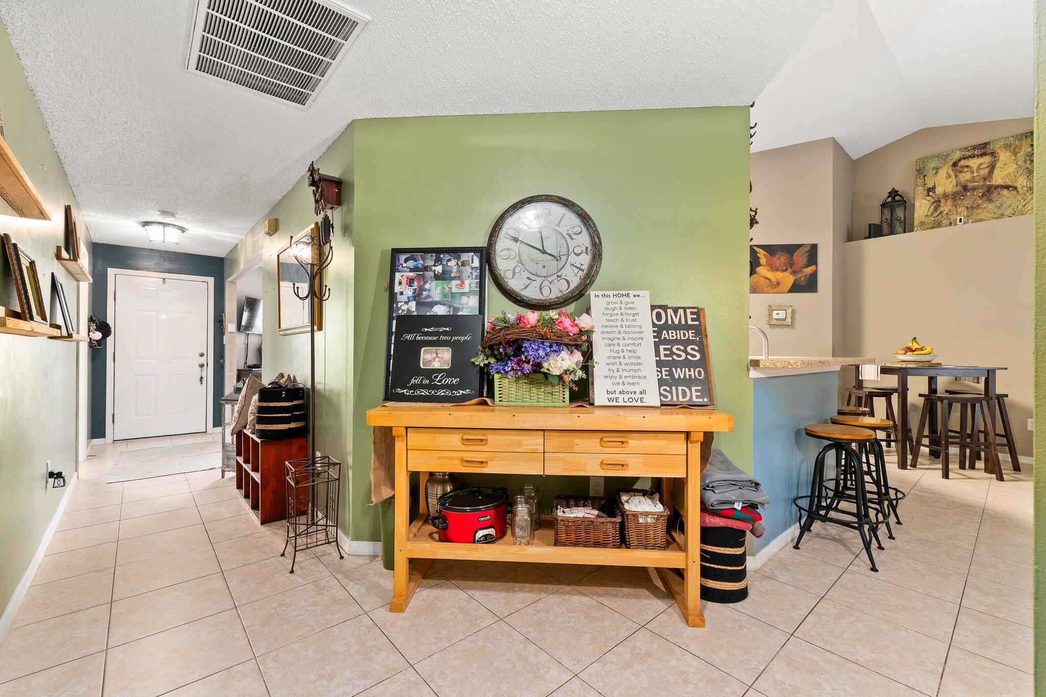 PORT ST LUCIE SECTION 48 1ST REPLAT - Residential