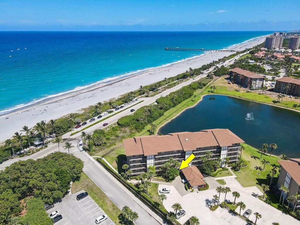 Photo of 101 S Seas Drive #103, Jupiter, FL 33477 (MLS # R10777823)