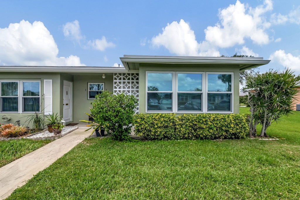 Photo of 150 N High Point Boulevard #D, Boynton Beach, FL 33435 (MLS # R10976856)