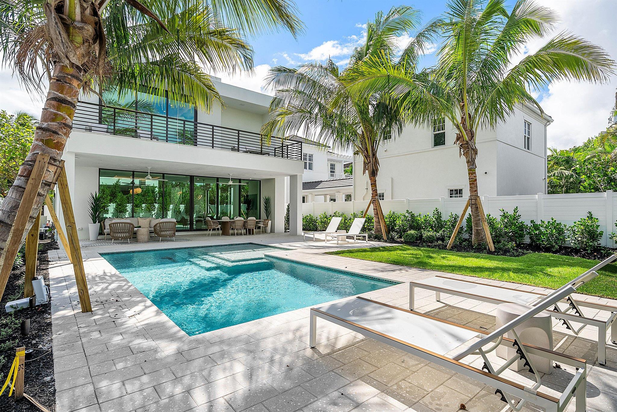 La Hacienda Delray - Residential