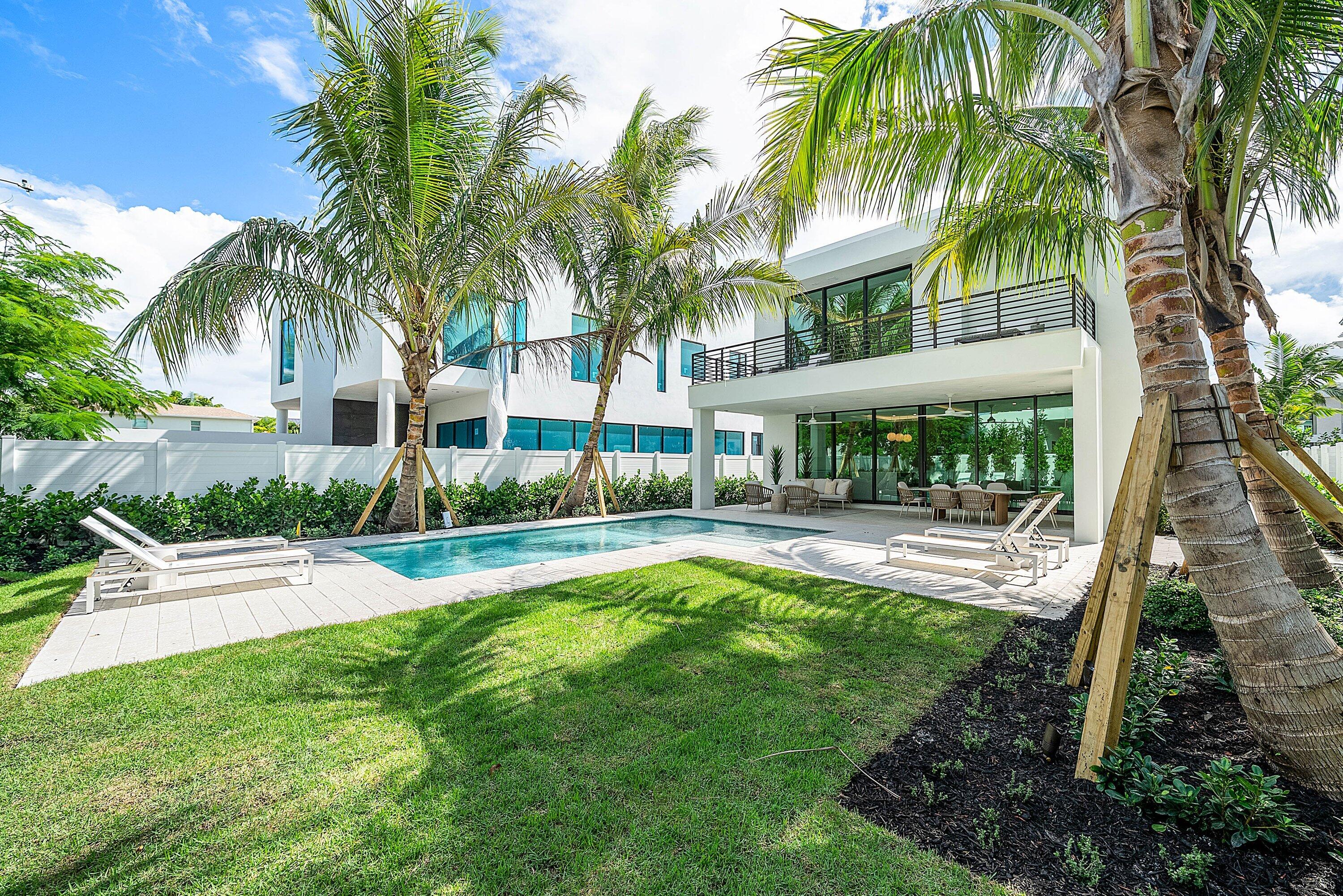 La Hacienda Delray - Residential