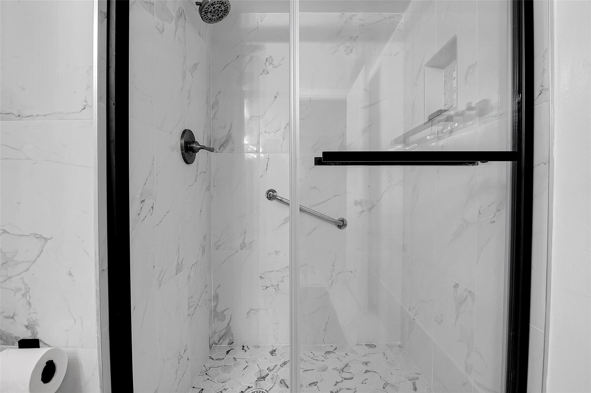 Palm Lakes Condo - Residential Lease